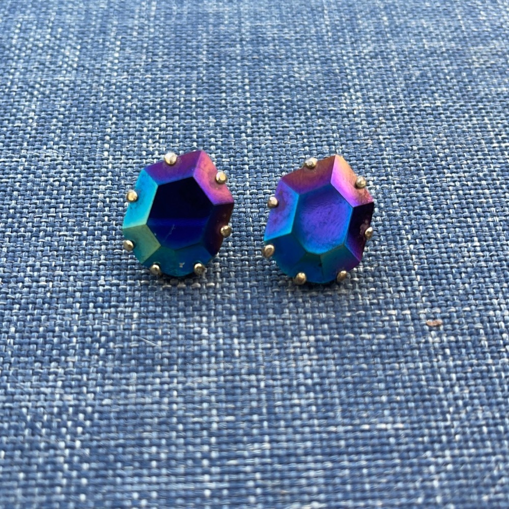 Discontinued Iridescent Kendra Scott Morgan studs